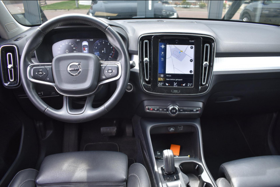 Volvo XC40 1.5 T3 LEDER | STUUR EN STOELVERWARMING | CAMERA | APPLE CARPLAY | ANDROID AUTO| ADAPTIEVE CRUISE CONTROLE | BLISS