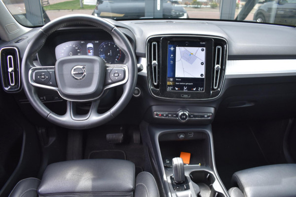 Volvo XC40 1.5 T3 LEDER | STUUR EN STOELVERWARMING | CAMERA | APPLE CARPLAY | ANDROID AUTO| ADAPTIEVE CRUISE CONTROLE | BLISS
