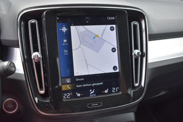 Volvo XC40 1.5 T3 LEDER | STUUR EN STOELVERWARMING | CAMERA | APPLE CARPLAY | ANDROID AUTO| ADAPTIEVE CRUISE CONTROLE | BLISS