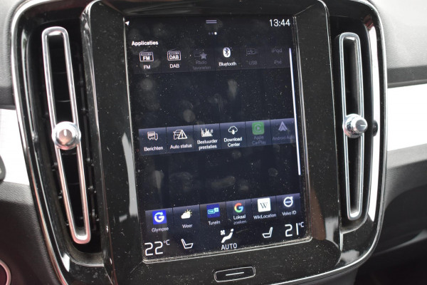 Volvo XC40 1.5 T3 LEDER | STUUR EN STOELVERWARMING | CAMERA | APPLE CARPLAY | ANDROID AUTO| ADAPTIEVE CRUISE CONTROLE | BLISS