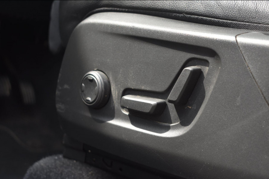 Volvo XC40 1.5 T3 LEDER | STUUR EN STOELVERWARMING | CAMERA | APPLE CARPLAY | ANDROID AUTO| ADAPTIEVE CRUISE CONTROLE | BLISS