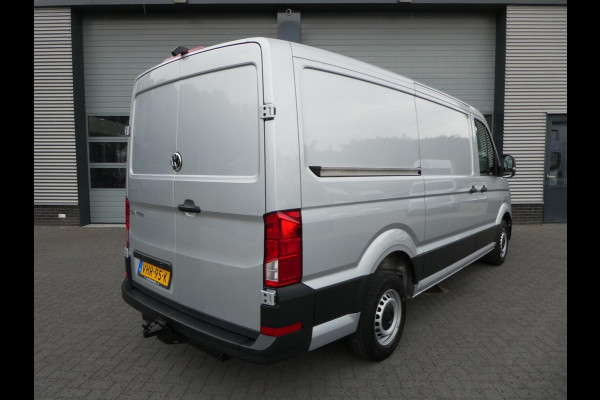 Volkswagen Crafter 35 2.0 TDI 140pk L3H2 ( L2H1 ) airco, camera ,trekhaak , 3 zits