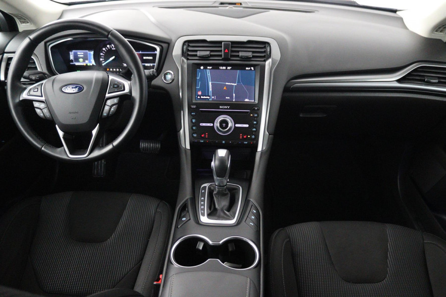 Ford Mondeo Wagon 2.0 IVCT HEV Vignale (CAMERA, STOELVERWARMING, ADAPTIEVE CRUISE, CARPLAY, GOED ONDERHOUDEN)