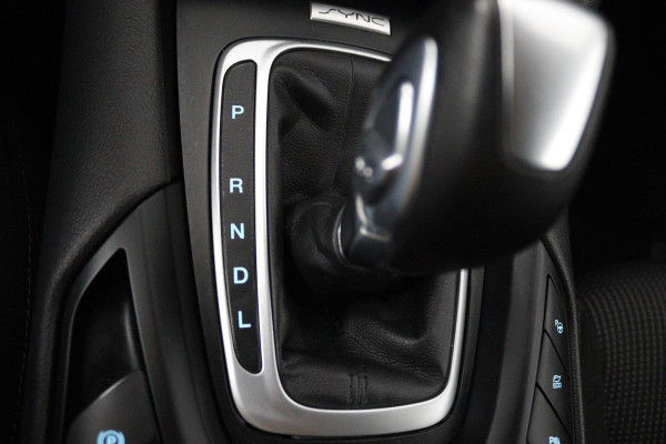 Ford Mondeo Wagon 2.0 IVCT HEV Vignale (CAMERA, STOELVERWARMING, ADAPTIEVE CRUISE, CARPLAY, GOED ONDERHOUDEN)