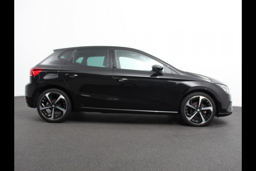 Seat Ibiza 1.0 EcoTSI FR Climate Control Adaptieve cruise control LED Keyless Parkeersensoren Verwarmde voorstoelen Achteruitrij camera Apple Carplay/ Andriod Auto