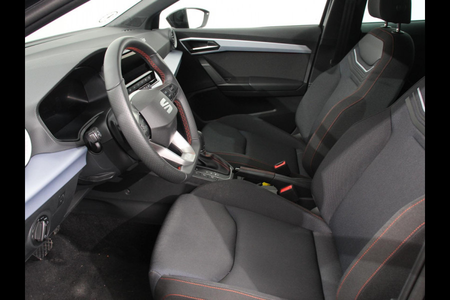 Seat Ibiza 1.0 EcoTSI FR Climate Control Adaptieve cruise control LED Keyless Parkeersensoren Verwarmde voorstoelen Achteruitrij camera Apple Carplay/ Andriod Auto