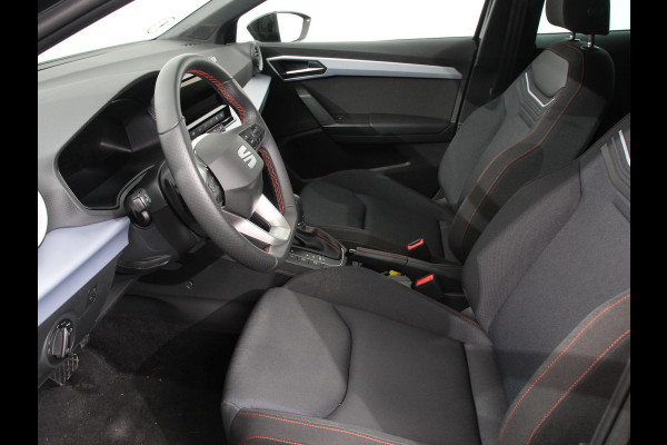 Seat Ibiza 1.0 EcoTSI FR Climate Control Adaptieve cruise control LED Keyless Parkeersensoren Verwarmde voorstoelen Achteruitrij camera Apple Carplay/ Andriod Auto