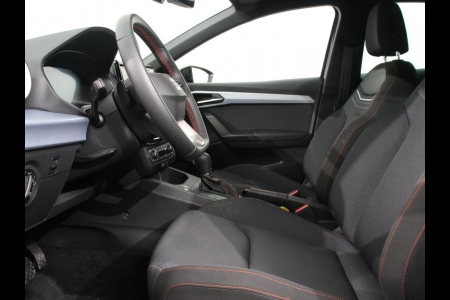 Seat Ibiza 1.0 EcoTSI FR Climate Control Adaptieve cruise control LED Keyless Parkeersensoren Verwarmde voorstoelen Achteruitrij camera Apple Carplay/ Andriod Auto