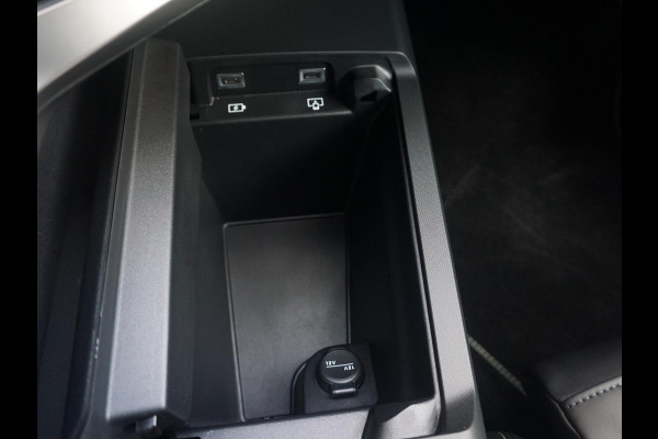 Peugeot E-5008 GT Avantage 73 kWh Leder interieur | Panoramadak