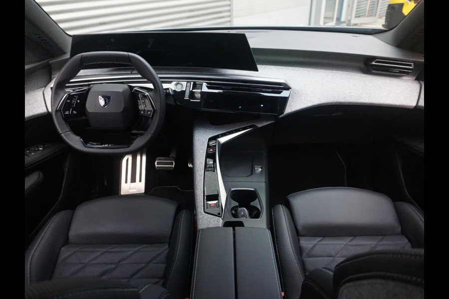 Peugeot E-5008 GT Avantage 73 kWh Leder interieur | Panoramadak