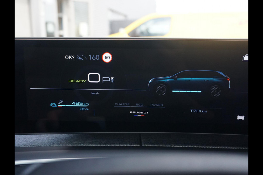 Peugeot E-5008 GT Avantage 73 kWh Leder interieur | Panoramadak