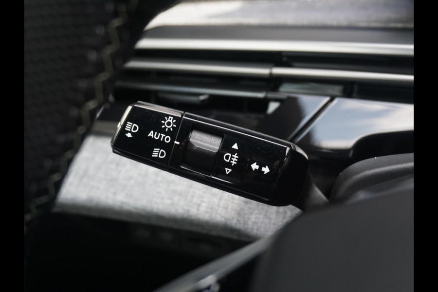 Peugeot E-5008 GT Avantage 73 kWh Leder interieur | Panoramadak
