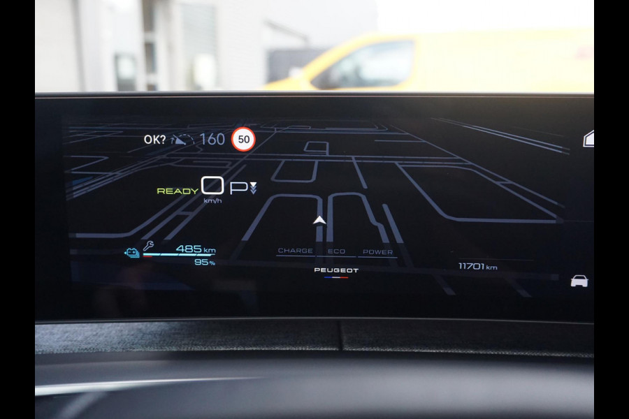 Peugeot E-5008 GT Avantage 73 kWh Leder interieur | Panoramadak