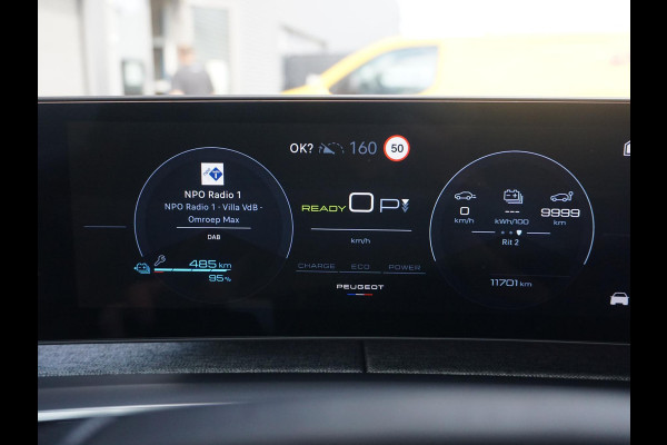 Peugeot E-5008 GT Avantage 73 kWh Leder interieur | Panoramadak
