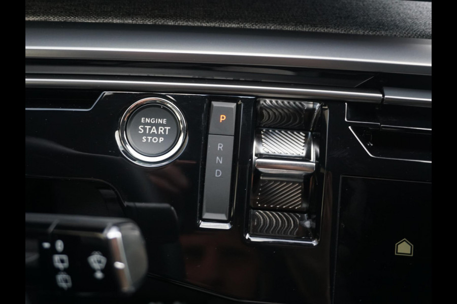 Peugeot E-5008 GT Avantage 73 kWh Leder interieur | Panoramadak