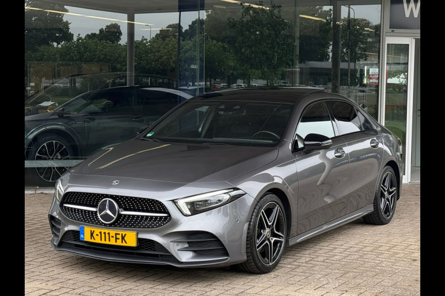 Mercedes-Benz A-Klasse 180 AMG Night Sfeer|Memory|Pano|Dealer onderhouden