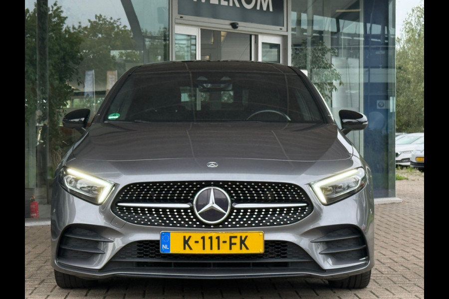 Mercedes-Benz A-Klasse 180 AMG Night Sfeer|Memory|Pano|Dealer onderhouden
