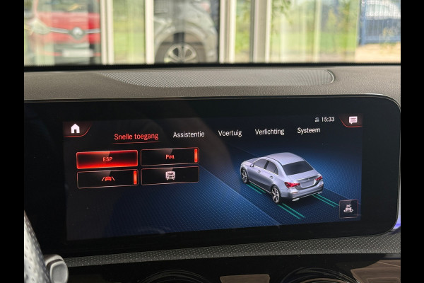 Mercedes-Benz A-Klasse 180 AMG Night Sfeer|Memory|Pano|Dealer onderhouden