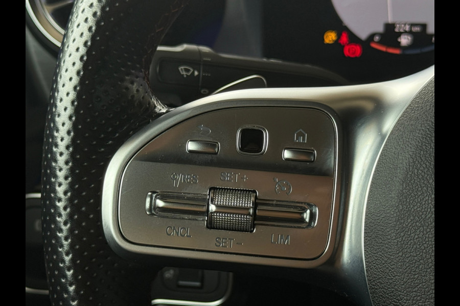 Mercedes-Benz A-Klasse 180 AMG Night Sfeer|Memory|Pano|Dealer onderhouden