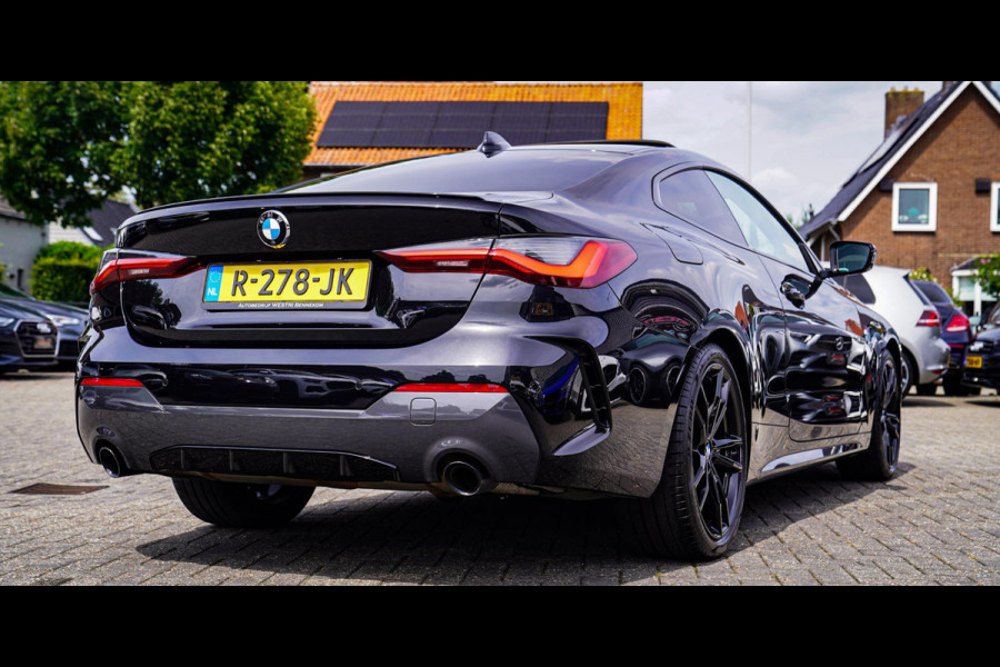 BMW 4 Serie Coupé 430i High Executive | Schuifdak | BMW LED | Camera | Apple Carplay | Black Edition | Shadowline | Alcantara |