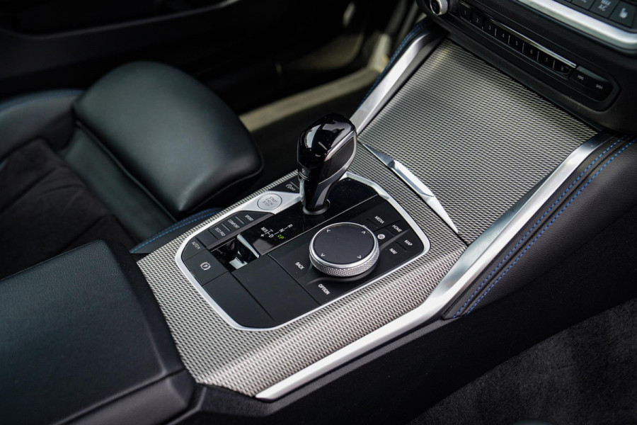 BMW 4 Serie Coupé 430i High Executive | Schuifdak | BMW LED | Camera | Apple Carplay | Black Edition | Shadowline | Alcantara |