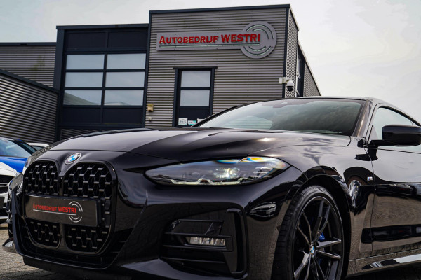 BMW 4 Serie Coupé 430i High Executive | Schuifdak | BMW LED | Camera | Apple Carplay | Black Edition | Shadowline | Alcantara |