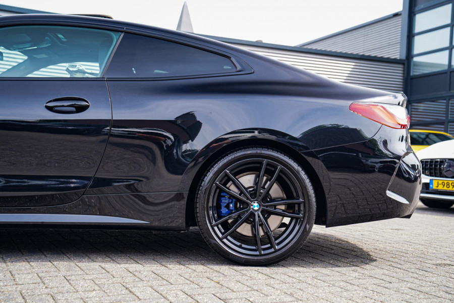 BMW 4 Serie Coupé 430i High Executive | Schuifdak | BMW LED | Camera | Apple Carplay | Black Edition | Shadowline | Alcantara |