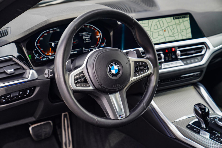 BMW 4 Serie Coupé 430i High Executive | Schuifdak | BMW LED | Camera | Apple Carplay | Black Edition | Shadowline | Alcantara |