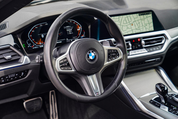 BMW 4 Serie Coupé 430i High Executive | Schuifdak | BMW LED | Camera | Apple Carplay | Black Edition | Shadowline | Alcantara |