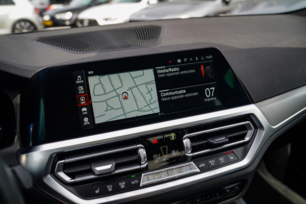 BMW 4 Serie Coupé 430i High Executive | Schuifdak | BMW LED | Camera | Apple Carplay | Black Edition | Shadowline | Alcantara |