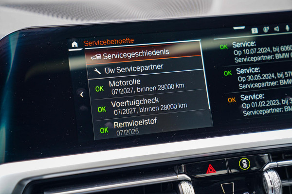 BMW 4 Serie Coupé 430i High Executive | Schuifdak | BMW LED | Camera | Apple Carplay | Black Edition | Shadowline | Alcantara |