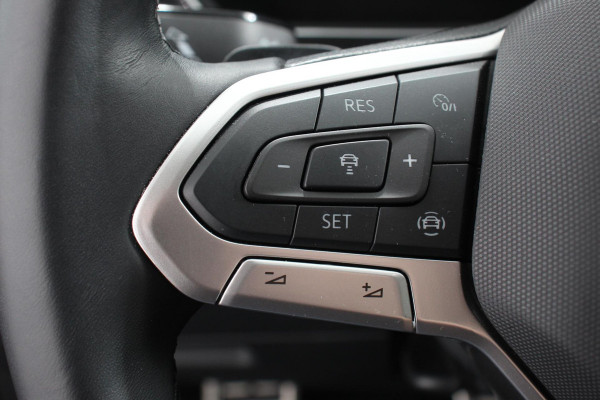 Volkswagen Tiguan Allspace 1.5 TSI 150pk DSG Move 7p. | Navigatie | Apple Carplay/Android Auto Wireless | Trekhaak | Parkeersensoren | Camera | Adaptive Cruise Control | Stoel-en stuurverwarming | Climate Control