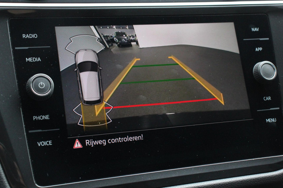 Volkswagen Tiguan Allspace 1.5 TSI 150pk DSG Move 7p. | Navigatie | Apple Carplay/Android Auto Wireless | Trekhaak | Parkeersensoren | Camera | Adaptive Cruise Control | Stoel-en stuurverwarming | Climate Control