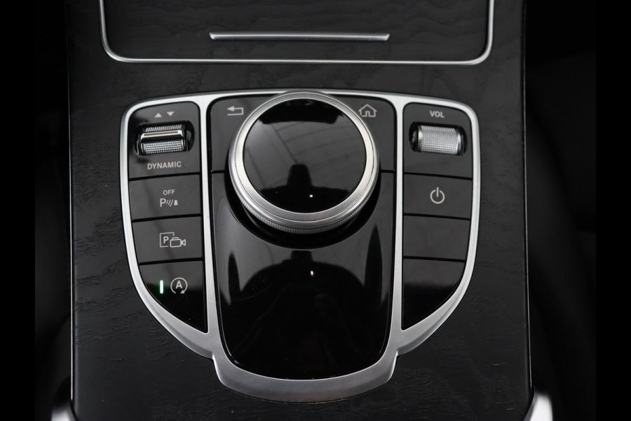 Mercedes-Benz C-Klasse 160 Business Solution AMG | Stoelverwarming | Camera | Leder/Alcantara | Navigatie | Park Assist | Digital Cockpit | Climate contol | Full LED | Cruise control