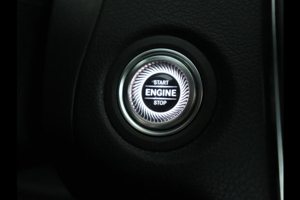Mercedes-Benz C-Klasse 160 Business Solution AMG | Stoelverwarming | Camera | Leder/Alcantara | Navigatie | Park Assist | Digital Cockpit | Climate contol | Full LED | Cruise control