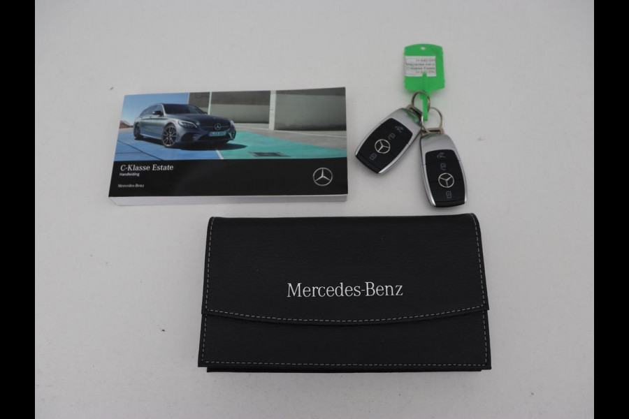 Mercedes-Benz C-Klasse 160 Business Solution AMG | Stoelverwarming | Camera | Leder/Alcantara | Navigatie | Park Assist | Digital Cockpit | Climate contol | Full LED | Cruise control
