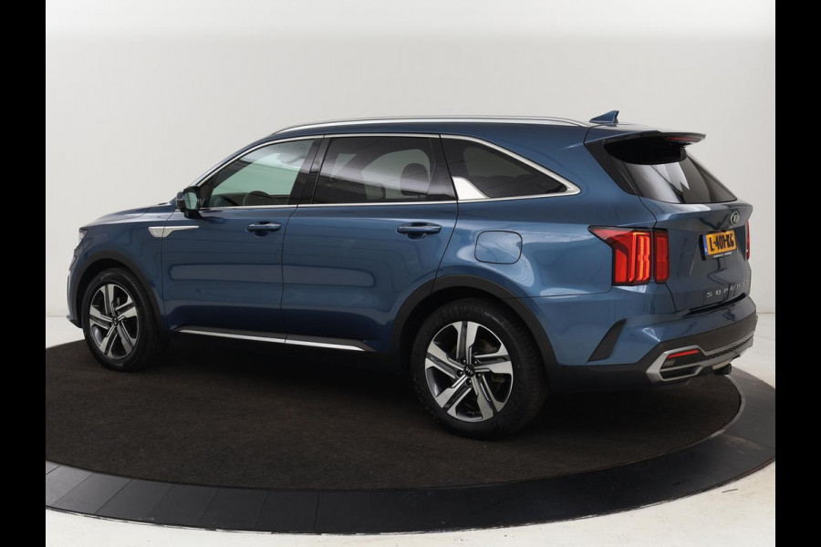 Kia Sorento 1.6 T-GDI Hybrid 2WD ExecutiveLine 7-persoons | Panoramadak | Stoelventilatie | Trekhaak | Head-Up | Leder | 360 Camera | Achterbankverwarming | Carplay | Keyless | Sfeerverlichting