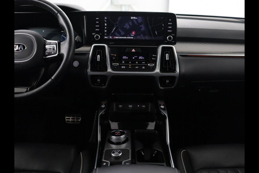 Kia Sorento 1.6 T-GDI Hybrid 2WD ExecutiveLine 7-persoons | Panoramadak | Stoelventilatie | Trekhaak | Head-Up | Leder | 360 Camera | Achterbankverwarming | Carplay | Keyless | Sfeerverlichting
