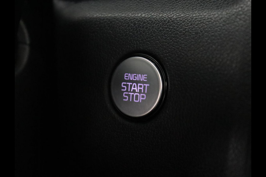 Kia Sorento 1.6 T-GDI Hybrid 2WD ExecutiveLine 7-persoons | Panoramadak | Stoelventilatie | Trekhaak | Head-Up | Leder | 360 Camera | Achterbankverwarming | Carplay | Keyless | Sfeerverlichting