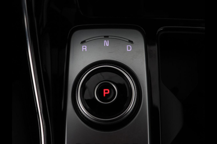 Kia Sorento 1.6 T-GDI Hybrid 2WD ExecutiveLine 7-persoons | Panoramadak | Stoelventilatie | Trekhaak | Head-Up | Leder | 360 Camera | Achterbankverwarming | Carplay | Keyless | Sfeerverlichting