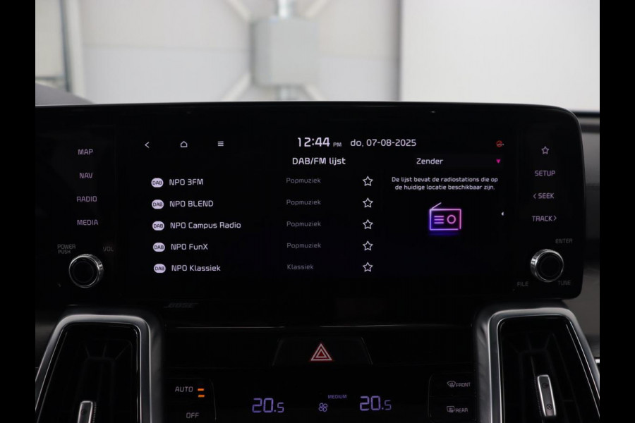Kia Sorento 1.6 T-GDI Hybrid 2WD ExecutiveLine 7-persoons | Panoramadak | Stoelventilatie | Trekhaak | Head-Up | Leder | 360 Camera | Achterbankverwarming | Carplay | Keyless | Sfeerverlichting