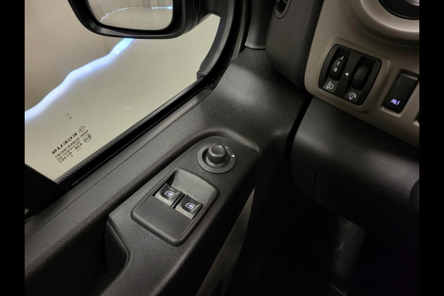 Renault Trafic Passenger 1.6dCi 8-Personenbus - Excl. BTW / BPM vrij Euro 6!