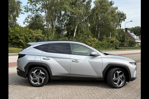 Hyundai Tucson 1.6 T-GDI PHEV Premium Sky 4WD Panoramadak | 4WD | Stoelverwarming | Stoelventilatie | Lederen bekleding |