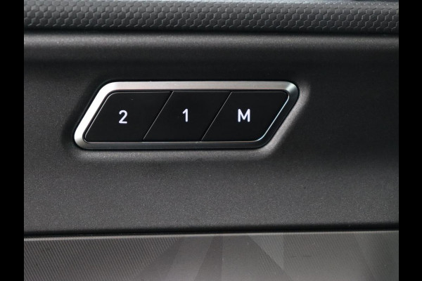 Lynk & Co 01 1.5 Plug In | Panoramadak | Infinity by Harman | 360 Camera | Adaptive cruise | Stoelverwarming | Carplay | Memory | Full LED