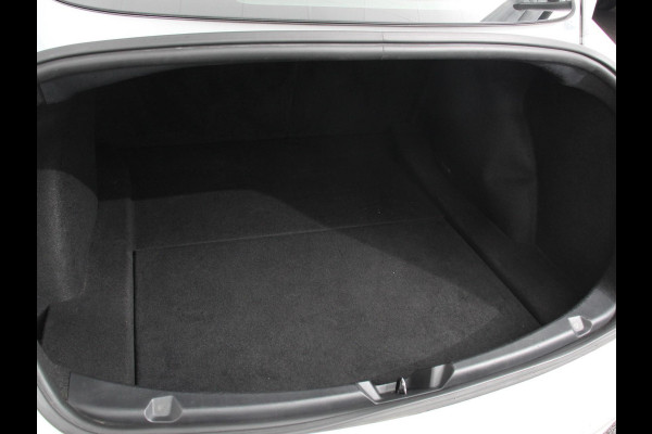 Tesla Model 3 Standard RWD Plus 60 kWh | Panorama dak | Navigatie | Leder | PDC VA | Camera |19" Sport Wheels