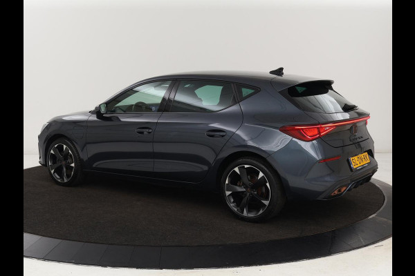 CUPRA Leon 1.4 e-Hybrid | Stoel & stuurverwarming | Adaptive cruise | Navigatie | Sfeerverlichting | Keyless | Parkeerhulp | Sportstoelen | Full LED | PHEV | Plug In