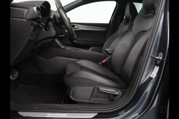 CUPRA Leon 1.4 e-Hybrid | Stoel & stuurverwarming | Adaptive cruise | Navigatie | Sfeerverlichting | Keyless | Parkeerhulp | Sportstoelen | Full LED | PHEV | Plug In