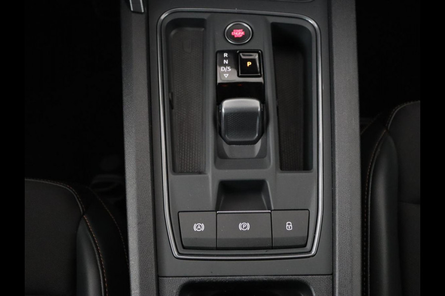 CUPRA Leon 1.4 e-Hybrid | Stoel & stuurverwarming | Adaptive cruise | Navigatie | Sfeerverlichting | Keyless | Parkeerhulp | Sportstoelen | Full LED | PHEV | Plug In