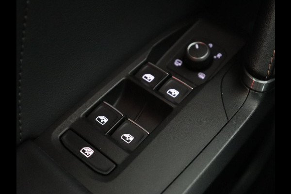 CUPRA Leon 1.4 e-Hybrid | Stoel & stuurverwarming | Adaptive cruise | Navigatie | Sfeerverlichting | Keyless | Parkeerhulp | Sportstoelen | Full LED | PHEV | Plug In