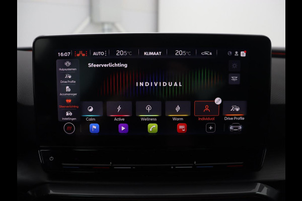 CUPRA Leon 1.4 e-Hybrid | Stoel & stuurverwarming | Adaptive cruise | Navigatie | Sfeerverlichting | Keyless | Parkeerhulp | Sportstoelen | Full LED | PHEV | Plug In